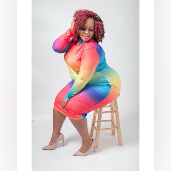 Colorful maxi dress 👗 🌈 - Picture 3 of 4